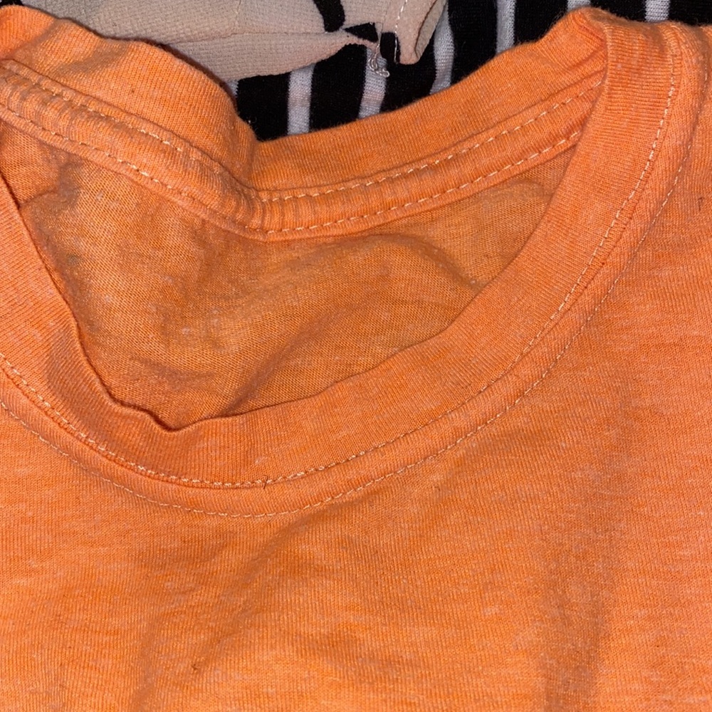 Crop top - Picture 2 of 2